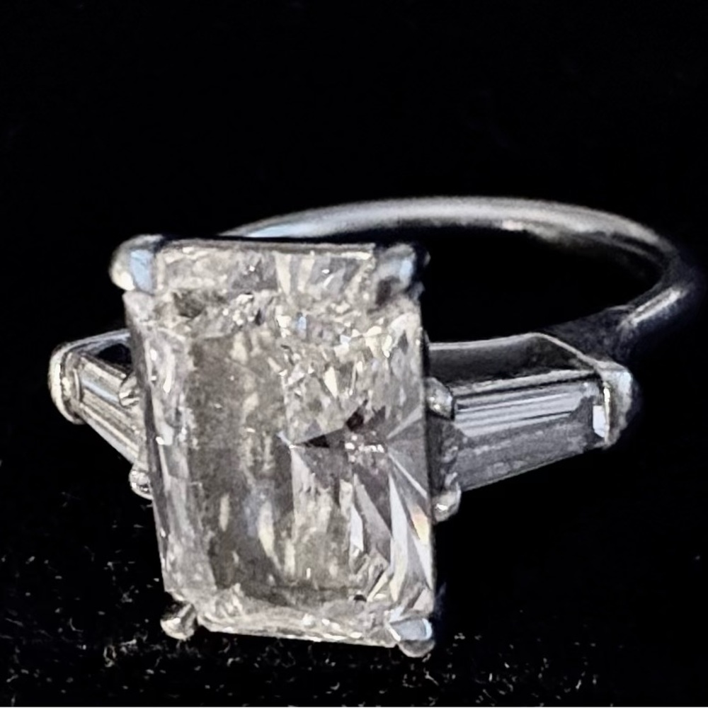 Diamond Ring Set - Picture 3 of 4